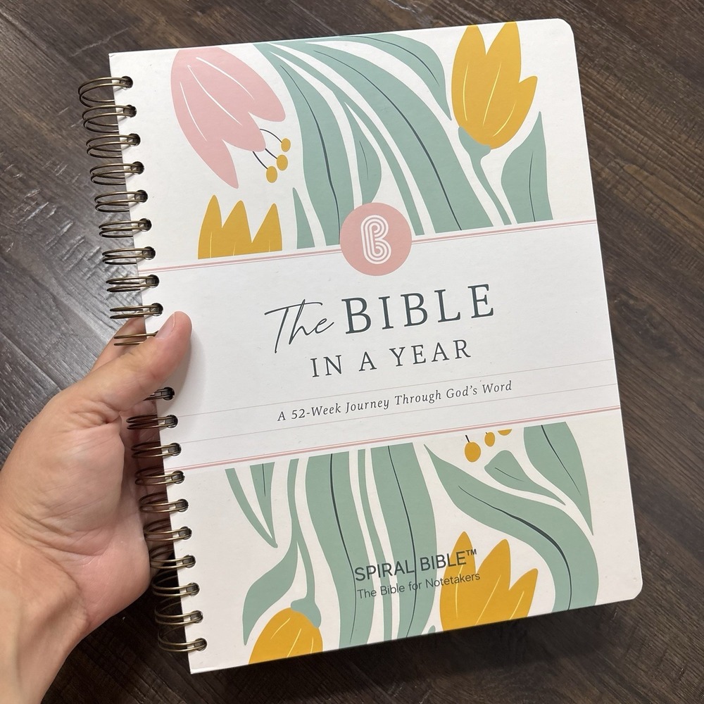 Spiral The Bible in a Year 52 Week Guided Bible Study & Daily Reading Plan
